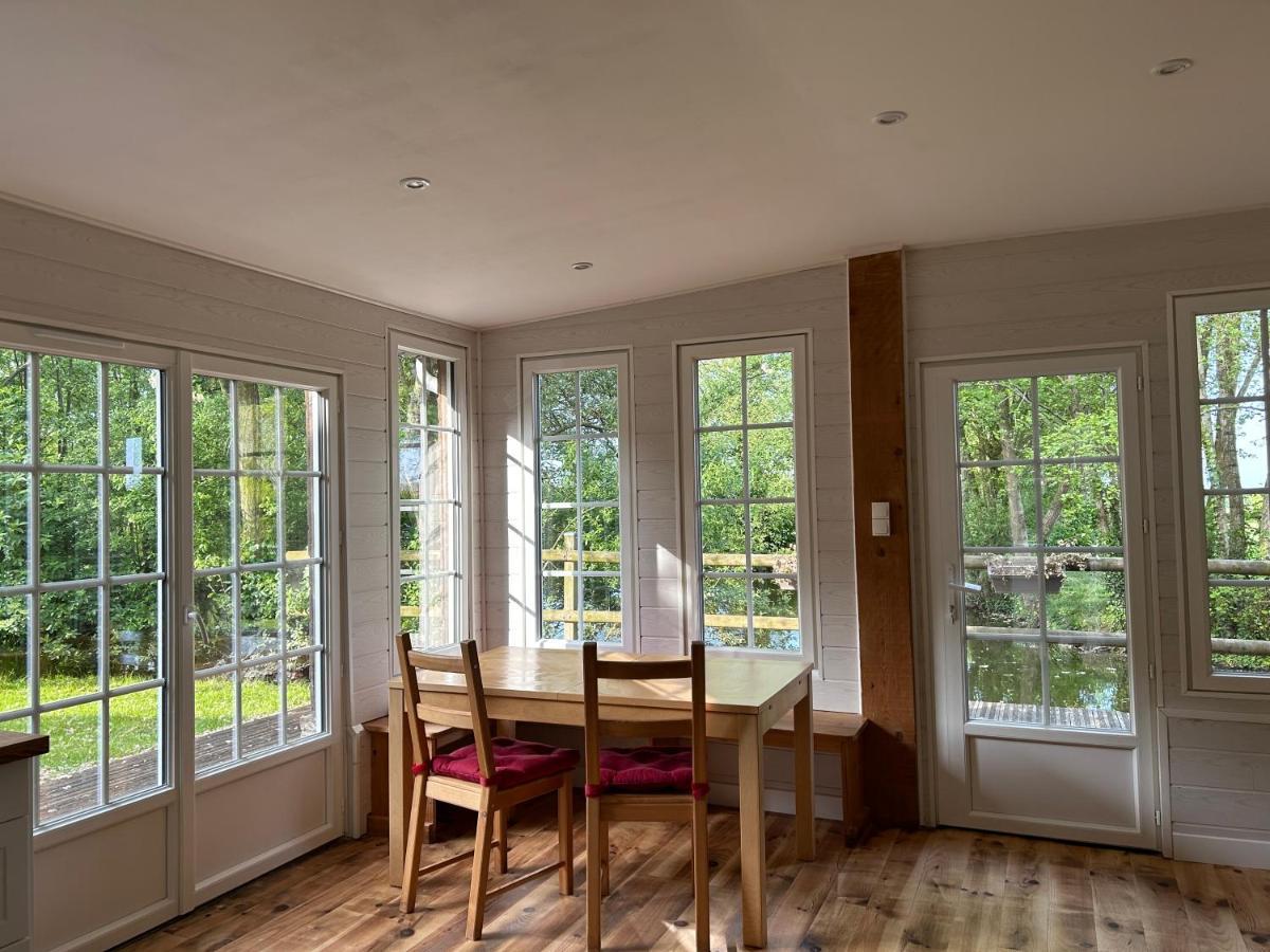 La Maison De L'Etang Manerbe Exteriör bild